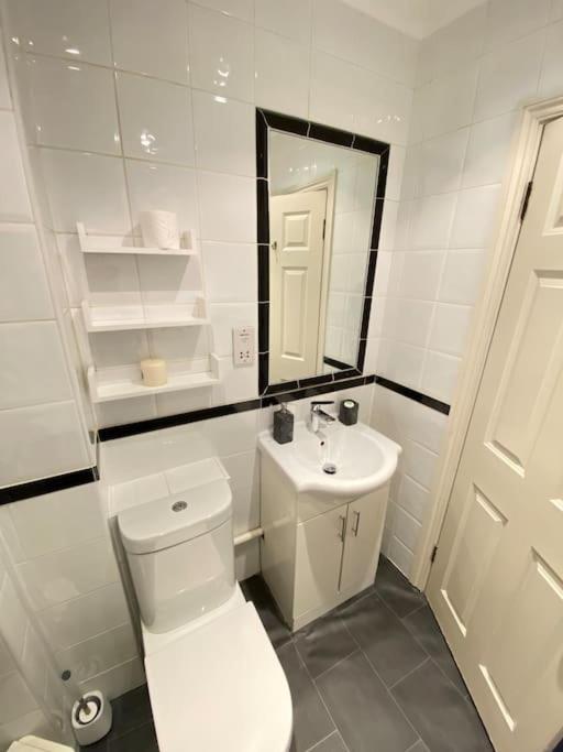 Wonderful Baker Street Flat! Apartment Лондон Екстериор снимка