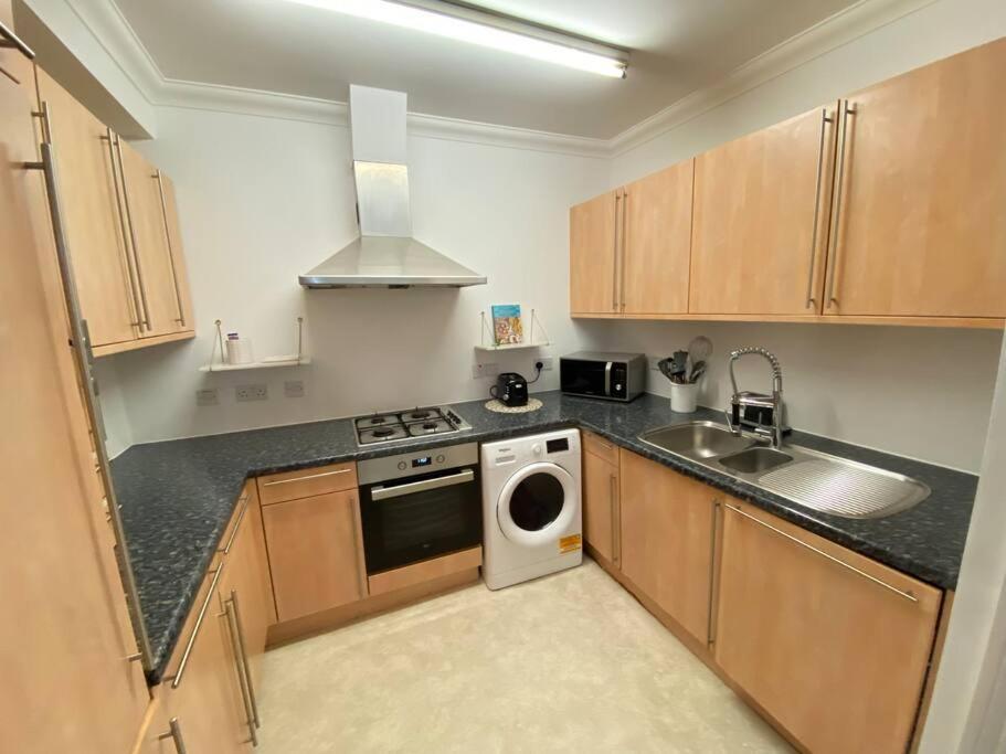 Wonderful Baker Street Flat! Apartment Лондон Екстериор снимка